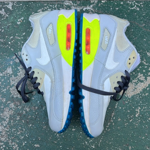 Nike Air Max - Picture 2 of 4